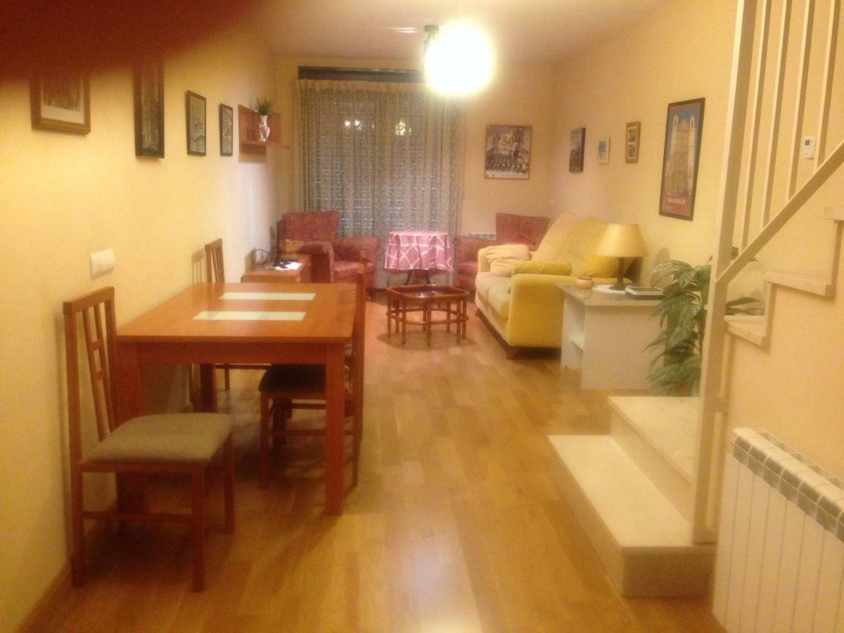 Fuensaldana Turistica Apartment Exterior photo
